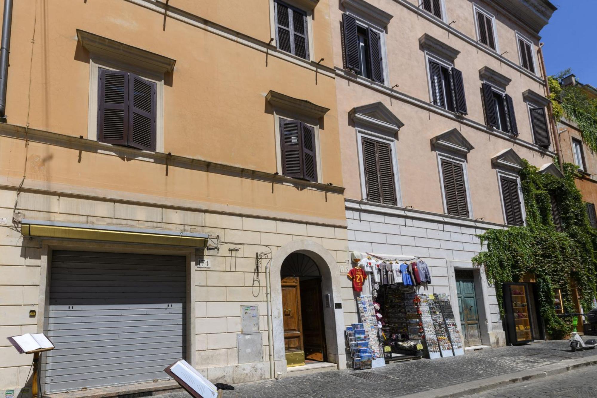 Bernini Al Borgo Apartment Rome Exterior photo